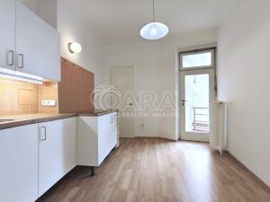 Pronájem bytu 1+1, Praha - Nové Město, Na zbořenci, 38 m2