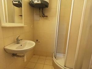 Prodej bytu 2+kk, Praha - Žižkov, Žerotínova, 43 m2