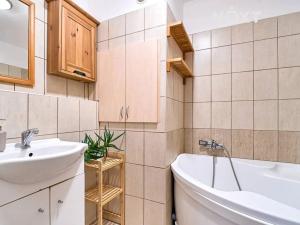 Prodej bytu 4+1, Ostrava, Horymírova, 87 m2