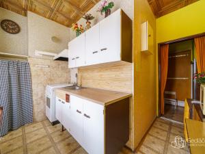 Prodej bytu 2+1, Bukovany, 52 m2
