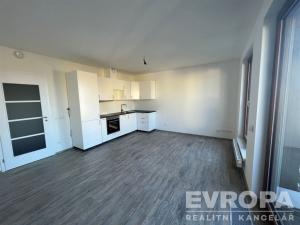 Pronájem bytu 1+kk, Praha - Dolní Chabry, Ústecká, 62 m2