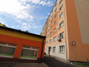 Prodej bytu 2+1, Karlovy Vary, Krymská, 54 m2