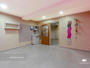 Prodej obchodního prostoru, Karlovy Vary, Vítězná, 147 m2