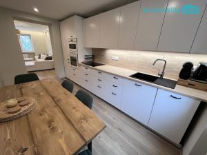 Pronájem bytu 2+1, Mariánské Lázně, Americká, 67 m2