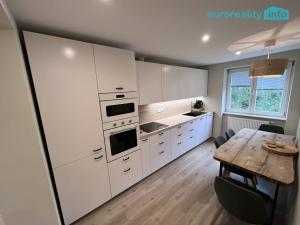 Pronájem bytu 2+1, Mariánské Lázně, Americká, 67 m2