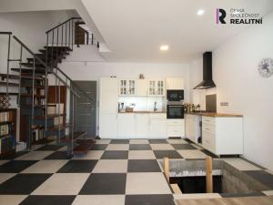 Prodej rodinného domu, Silůvky, Nádražní, 145 m2
