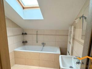 Pronájem bytu 4+kk, Prostějov, nám. Svat. Čecha, 80 m2
