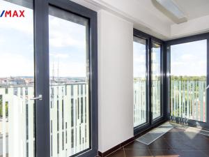 Pronájem bytu 2+kk, Praha - Žižkov, Olšanská, 66 m2