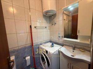 Prodej bytu 2+1, Durrës, Albánie, 42 m2