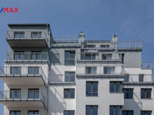 Prodej bytu 2+kk, Karlovy Vary, Šumavská, 60 m2