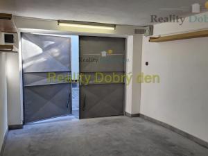 Pronájem garáže, Opava, Strossmayerova, 22 m2