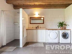 Prodej zemědělské usedlosti, Spálené Poříčí, 210 m2