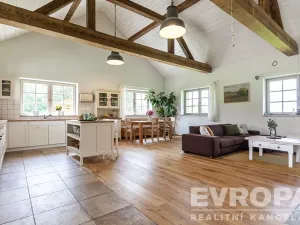 Prodej zemědělské usedlosti, Spálené Poříčí, 210 m2