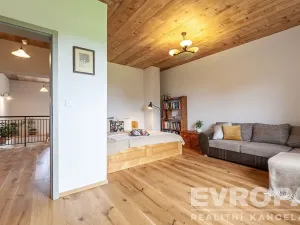 Prodej rodinného domu, Spálené Poříčí, 210 m2