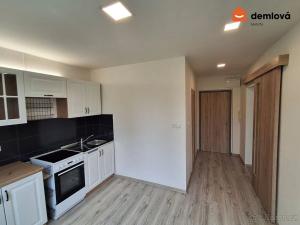 Pronájem bytu 1+1, Ostrava, Varenská, 37 m2