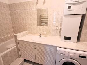 Pronájem bytu 2+kk, Praha - Libeň, Na Rokytce, 50 m2