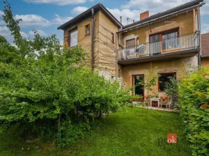 Prodej atypického bytu, Dvůr Králové nad Labem, Klazarova, 390 m2