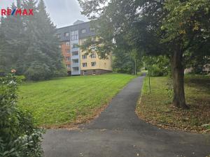 Pronájem bytu 1+1, Karlovy Vary - Drahovice, Maďarská, 46 m2