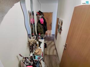 Prodej bytu 2+1, Cheb, Šeříková, 64 m2