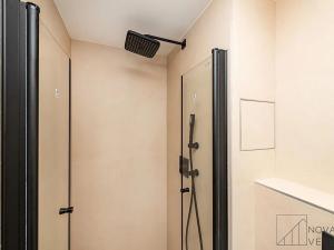 Prodej bytu 5+kk, Praha - Černý Most, Vybíralova, 104 m2