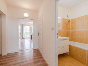 Pronájem bytu 3+1, Praha - Háje, Matúškova, 67 m2