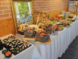 Pronájem restaurace, Chvalšiny, 140 m2