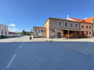 Pronájem restaurace, Chvalšiny, 140 m2