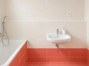 Pronájem bytu 2+kk, Praha - Vysočany, Čerpadlová, 54 m2
