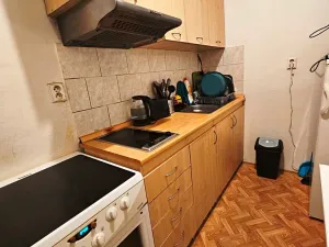 Prodej bytu 2+kk, Praha, Radhošťská, 43 m2