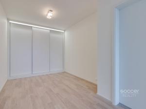 Pronájem bytu 2+kk, Praha - Libeň, Střížkovská, 56 m2