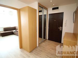 Pronájem bytu 3+kk, Praha - Střížkov, Varnsdorfská, 53 m2