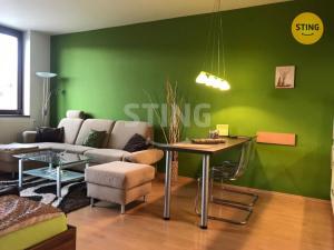 Pronájem bytu 1+kk, Hradec Králové, Plácelova, 44 m2