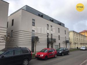 Pronájem bytu 1+kk, Hradec Králové, Plácelova, 44 m2