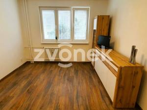 Pronájem bytu 1+1, Zlín - Malenovice, Husova, 32 m2