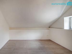 Prodej bytu 1+1, Kraslice, Rybná, 30 m2