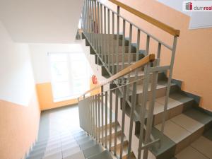 Pronájem bytu 3+1, Karlovy Vary - Doubí, Terezínská, 89 m2