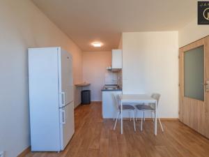 Prodej bytu 2+kk, Litoměřice - Pokratice, Alfonse Muchy, 41 m2