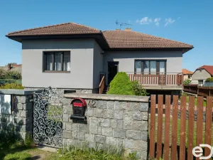 Prodej rodinného domu, Tři Dvory, 76 m2