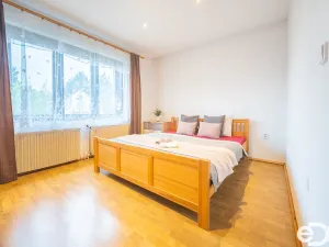 Prodej rodinného domu, Tři Dvory, 76 m2