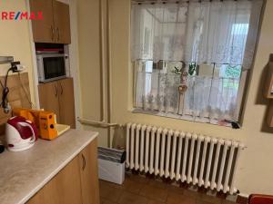 Prodej rodinného domu, Roštění, 400 m2