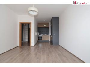 Pronájem bytu 2+kk, Praha - Čakovice, Bermanova, 51 m2