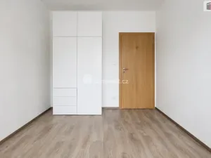 Pronájem bytu 2+kk, Praha - Čakovice, Bermanova, 55 m2