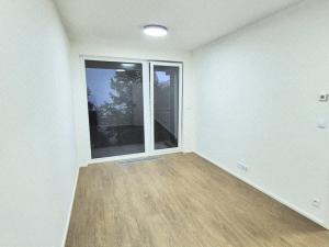 Pronájem bytu 2+kk, Praha - Háje, Sochorcova, 58 m2