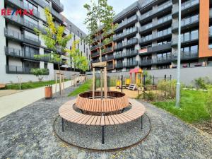 Pronájem bytu 2+kk, Praha - Háje, Sochorcova, 58 m2