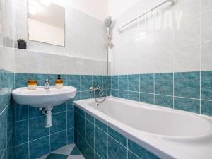 Prodej bytu 2+kk, Praha - Krč, Štúrova, 39 m2