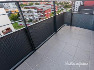 Pronájem bytu 1+kk, Praha - Letňany, Škrábkových, 43 m2