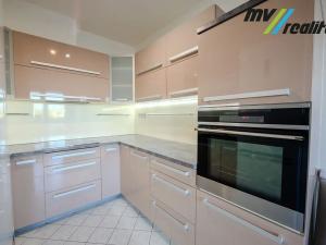 Prodej bytu 3+kk, Milovice, Višňová, 65 m2