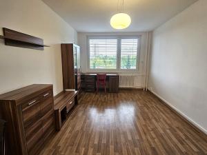 Pronájem bytu 2+kk, Praha, Píškova, 45 m2