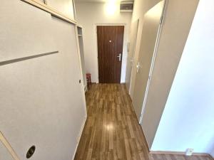Pronájem bytu 2+kk, Praha, Píškova, 45 m2