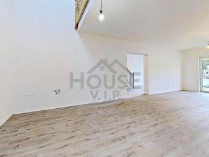 Prodej bytu 3+kk, Všestary, Strančická, 111 m2